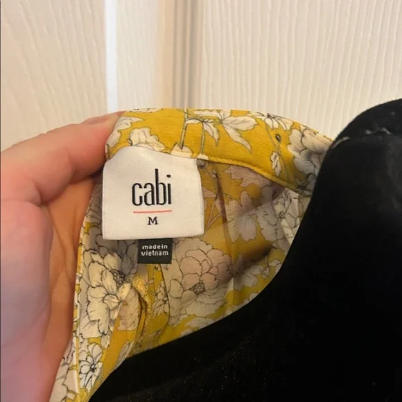 CAbi Yellow and White Floral Tunic - Picture 2 of 9